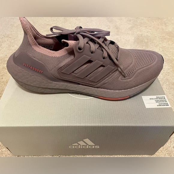 Adidas Women's Ultraboost 22 Running Shoes - Picture 5 of 5